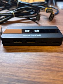 Cable Matters USB 3.0 KVM Switch DisplayPort 1.4 for 2 Computers