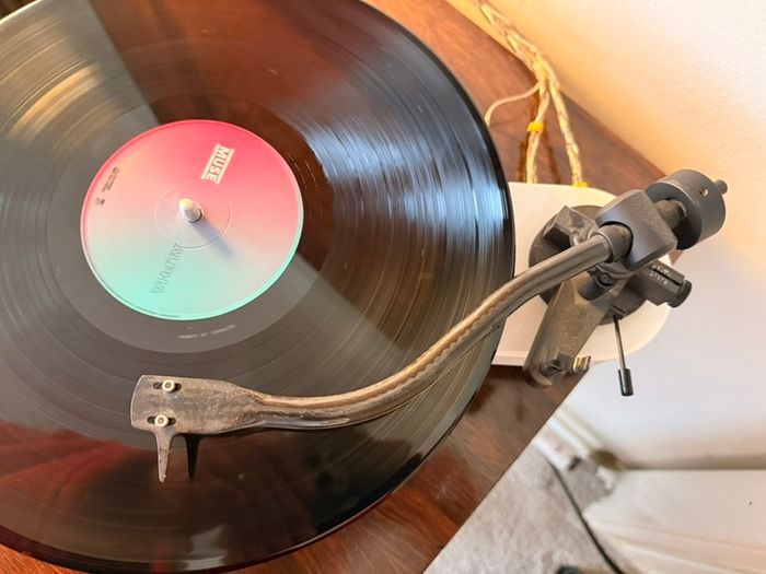 Pro-ject RPM 1 Carbon Turntable White