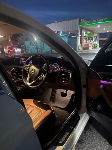 BMW 5-Series 2019