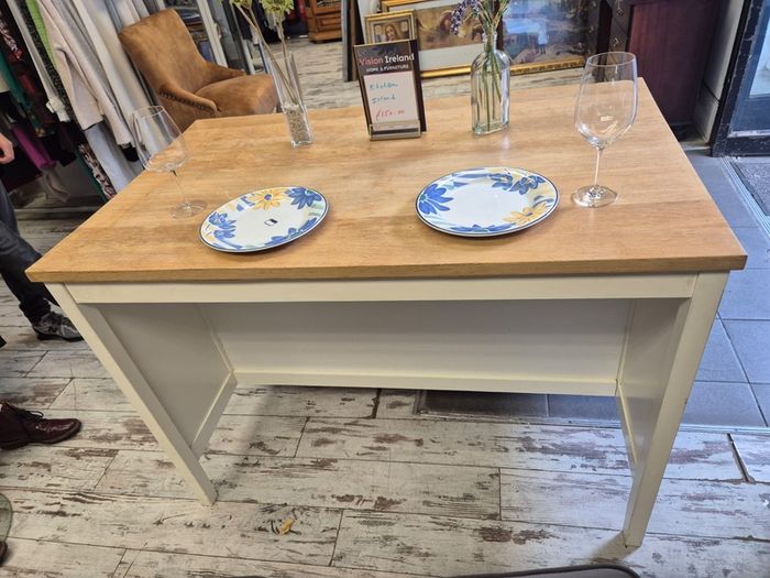 Kitchen Island