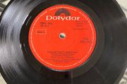 7 inch vinyl single. The Hollies- The air that I breathe