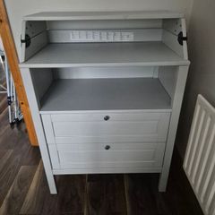 baby changing unit