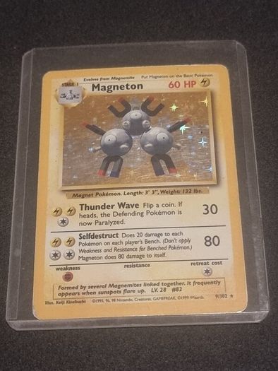 Magneton 009/102 Base Set Pokemon Holographic Vintage 1999