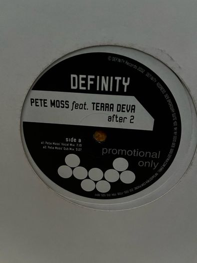 25e-80e \\ House ,deep house , trance 12" vinyl