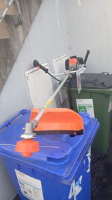 Industrial grass strimmers
