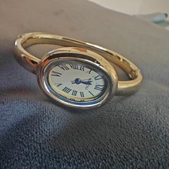 Naidu hand watch