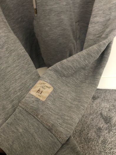 Abercrombie and Fitch - grey hoodie jumper