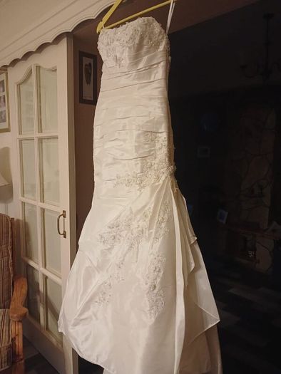 Wedding dress