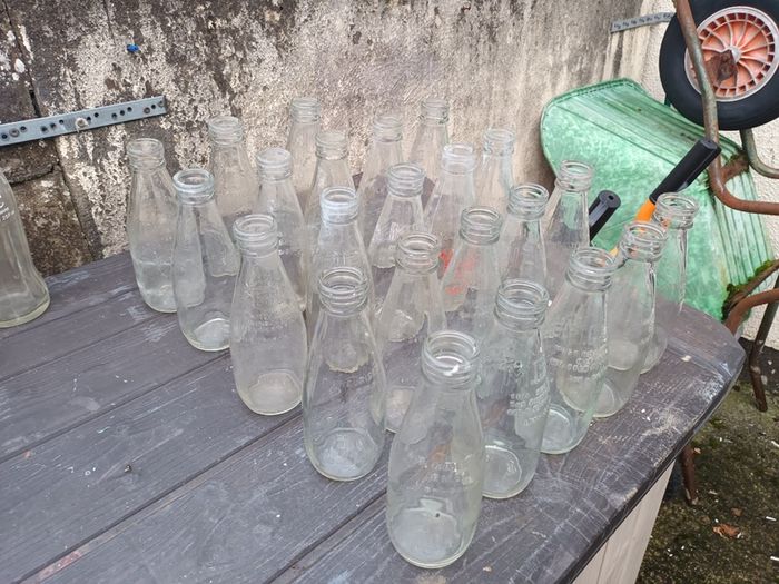 Vintage Milk, Coca-Cola, Pepsi and Bulmers Bottles