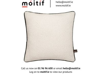 Oasis Medium Cushion - Cream/Green