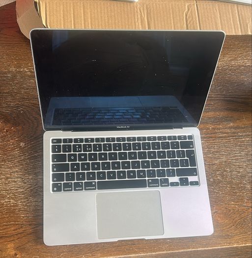 Apple MacBook Air 13" (2020) M1 8/256GB 88%BH