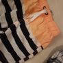 Boy 2-3 shorts Image 2