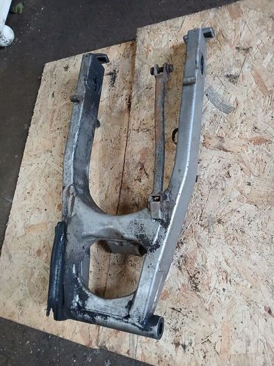 suzuki bandit swing arm