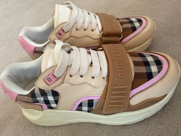womens trainers
