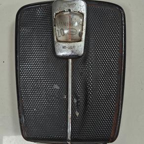 Mid-century Tower De-Luxe Bubble Bathroom scales