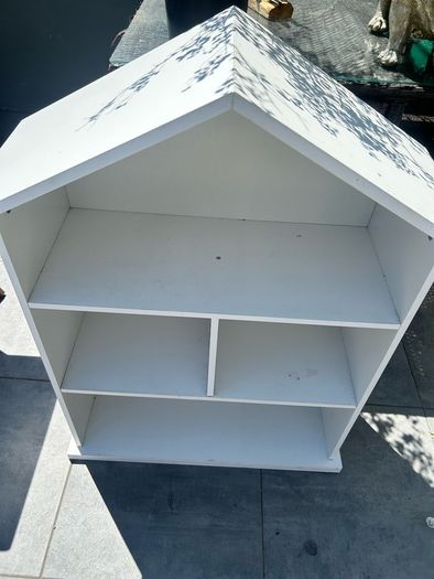 kids bookshelf