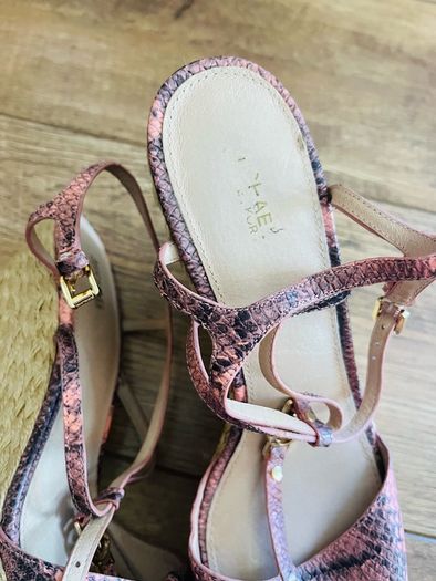 Michael Kors wedges sneak print leather