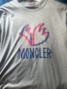 Moncler t