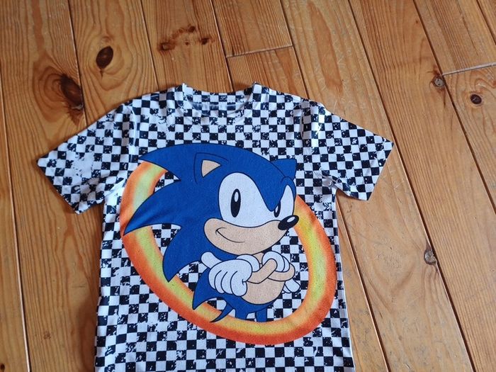 Age 9-10 SONIC Teeshirt