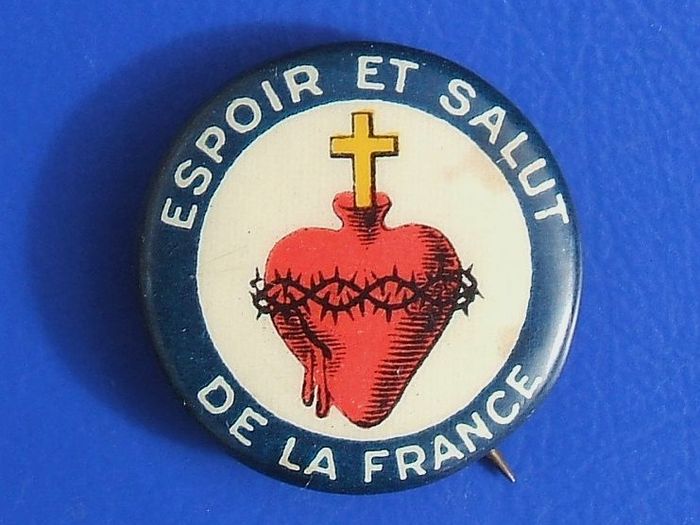 ESPOIR ET SALUT DE LA  FRANCE (Hope & Salvation of France) - an antique button-badge of the Sacred Heart of Jesus France (1910's)