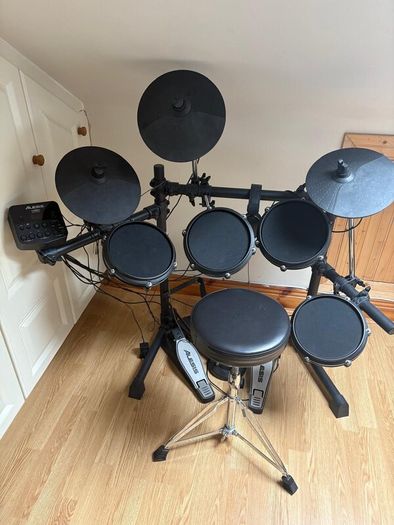 Electronic Drum Kit