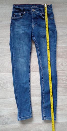 Armani girls jeans size 7-9 years