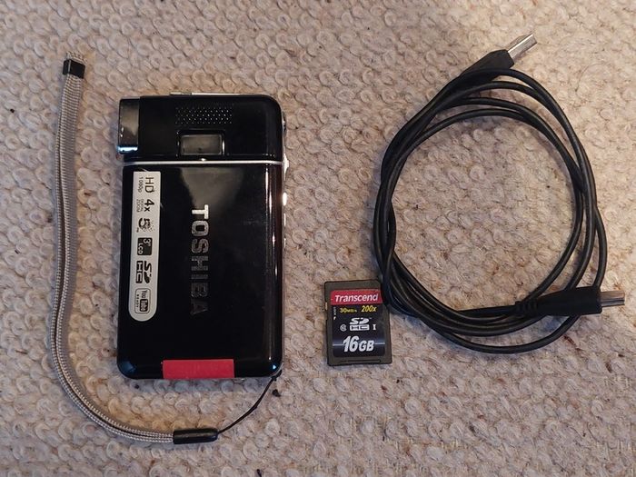 Toshiba S20 Black HD Camcorder Video Camera