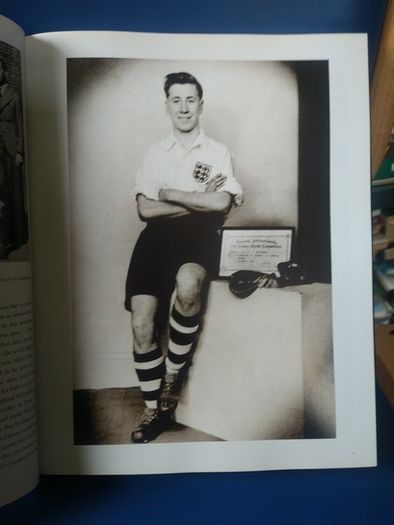 Bobby Charlton - My Life In Football