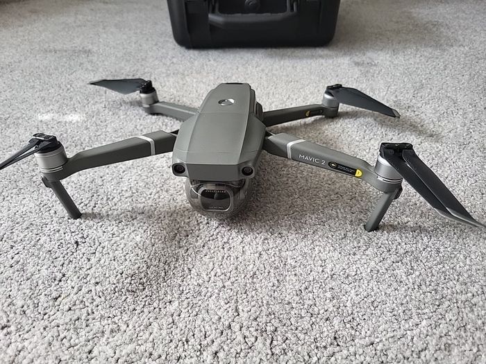 DJI Mavic 2 Pro + FPV Headset