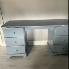 Headboard Dressing Table and foot stool