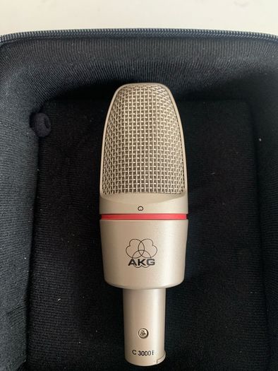AKG C3000 Condenser Microphone and Shock Mount (Excellent Condition)