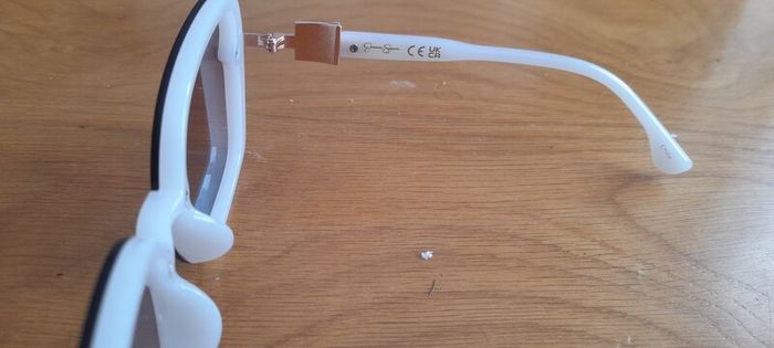 Jessica Simpson  Square Metal Aviator Pilot Sunglasses in Rose Gold & White