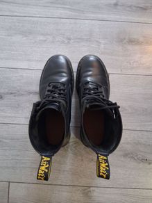 Dr Marten original 1460 mens size 9.5 as new condition