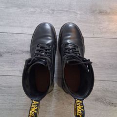 Dr Marten original 1460 mens size 9.5 as new condition