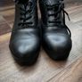 Heavy shoes Image 2