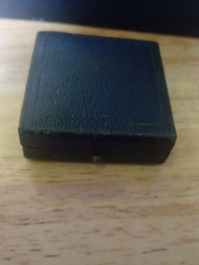 Antique  Ring  Box