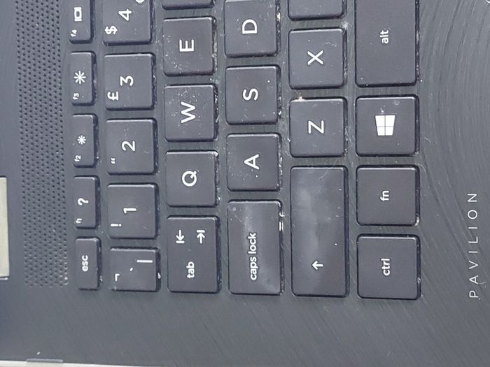 HP Laptop, TPN-W125, Intel Core i3-7100U CPU, 2.4GHz, 8GB Ram, 118GB SSD, Windows 10, Microsoft Edge, Chrome and VLC