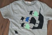 T shirt H&amp;M size 8-10 years shark