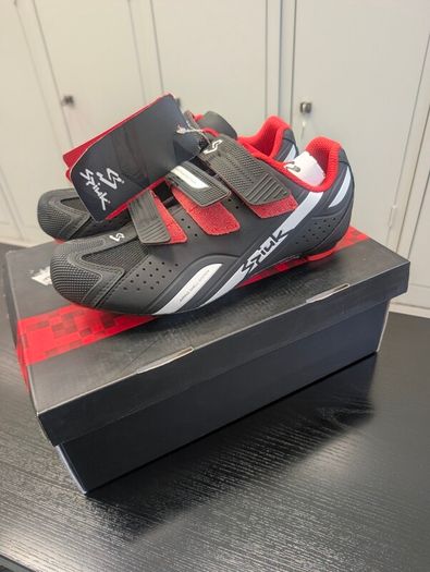 Cycling shoes