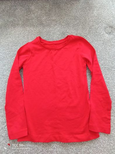 NEW.boy's red top.age 7/8