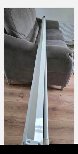 Luxburg 120" Matte White Manual Pull-Down Projector Screen