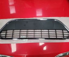 Ford focus bumper grill chrome
