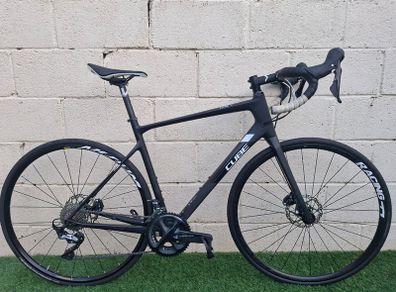 Cube Attain Carbon Road Bike Size Large (56)