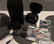 Xbox Series X + 2 Controllers, Elite Series 2, 1TB SSD, 4 Games