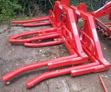 Bale lifter new Nugent