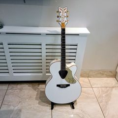 Gretsch Jumbo Electric/Accoustic Guitar White