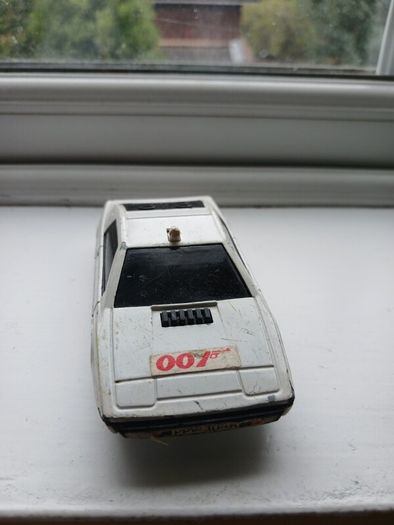 James Bond Lotus