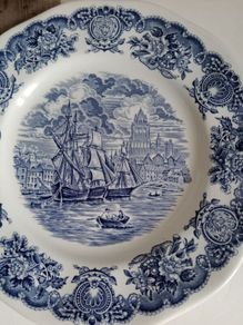 Blue display plates, Historical Ports of England