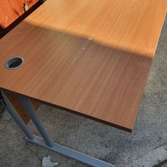 Computer desk