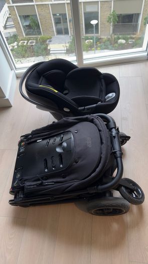 Mamas & Papas Flip XT3 3-in-1 Travel System + Cybex Aton B2 i-Size Car Seat & ISOFIX Base